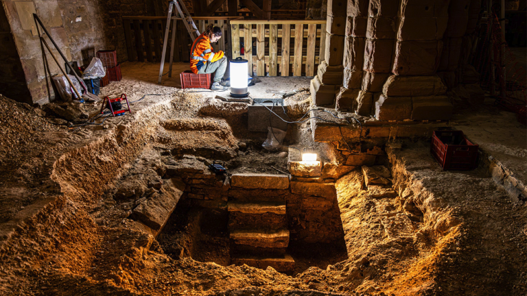 french burial vault 2