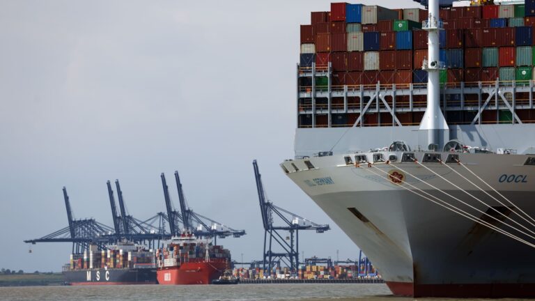 106906835 1625571189140 gettyimages 1233643329 UK SHIPPING