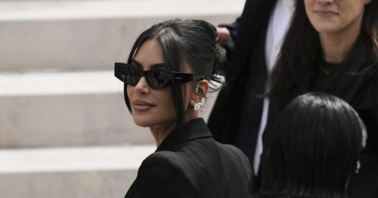 urlhttps3A2F2Fcalifornia times brightspot.s3.amazonaws.com2F472F262Fa8e445d742b99da5c769f4ec02b82Ffrance kardashian robbery trial 26916