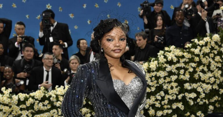 urlhttps3A2F2Fcalifornia times brightspot.s3.amazonaws.com2F672F072F079789e141ab80cf666ab42432992Fpeople halle bailey ddg 61059