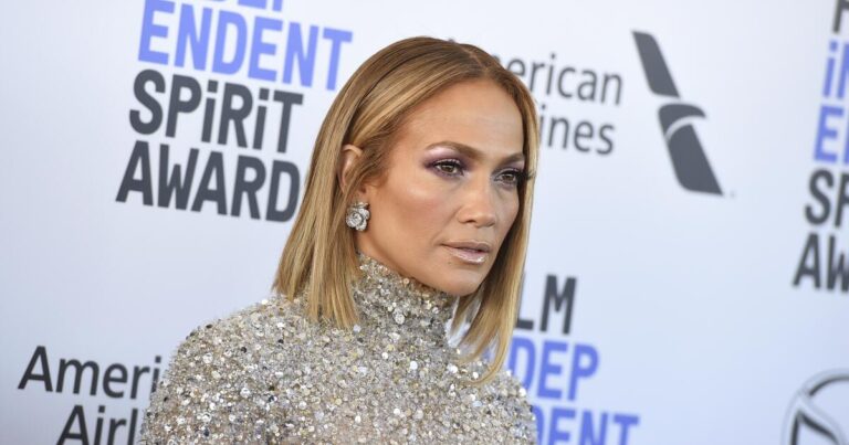 urlhttps3A2F2Fcalifornia times brightspot.s3.amazonaws.com2Fc42F992F7fdd0d414931884b165e1866ee392F2020 film independent spirit awards arrivals 78200